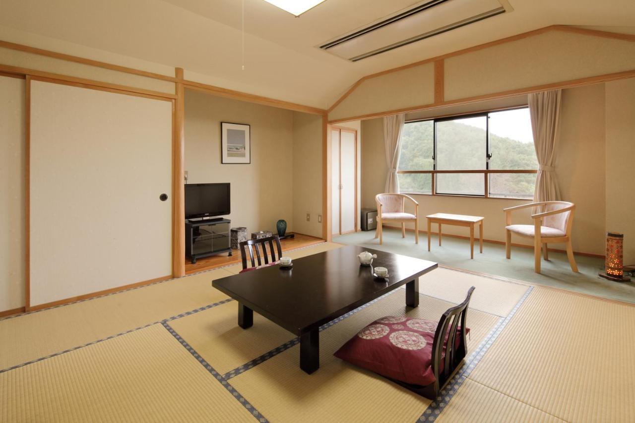 Sanazawa-No-Mori Otel Numata  Oda fotoğraf