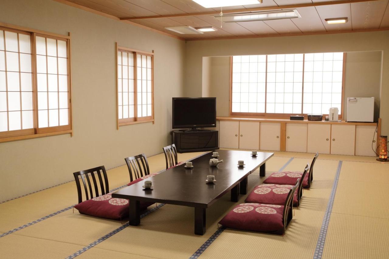 Sanazawa-No-Mori Otel Numata  Oda fotoğraf