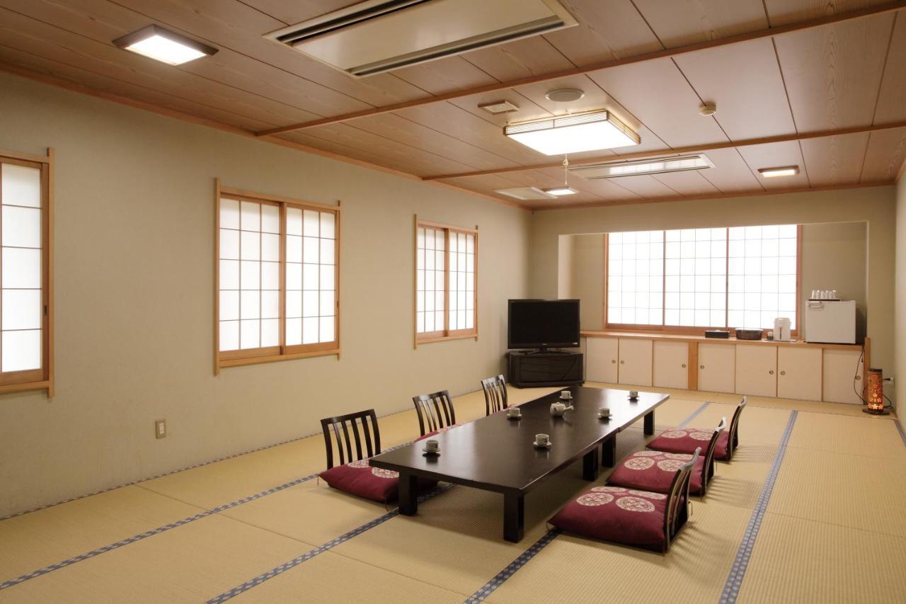 Sanazawa-No-Mori Otel Numata  Oda fotoğraf