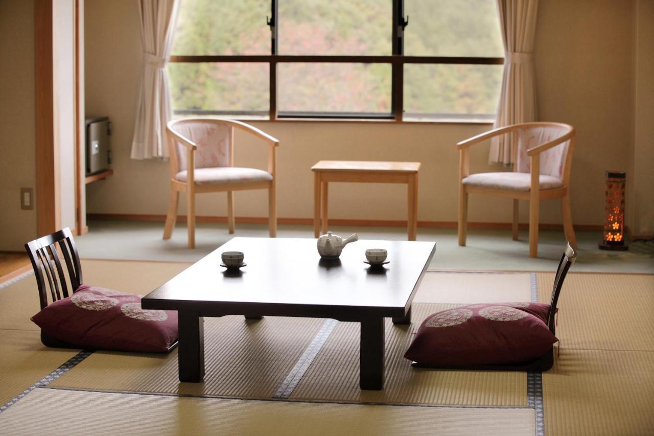 Sanazawa-No-Mori Otel Numata  Oda fotoğraf
